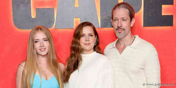 Amy Adams Makes Rare Red Carpet Appearance with Husband Darren Le Gallo & Daughter Aviana at ‘Cape Fear’ Premiere