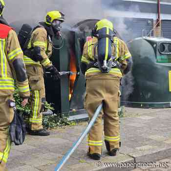 Kledingcontainer in brand aan Gerrit van Dalenstraat/Zwaluwstraat