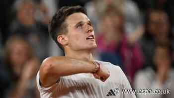 Mensik halts Fonseca, gets Zverev in French semis