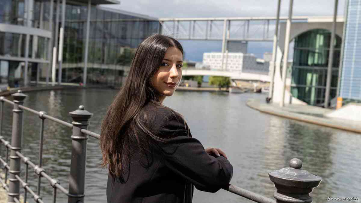 Meltem Seker: Wie eine Politik-Influencerin mit Videos über Friedrich Merz polarisiert