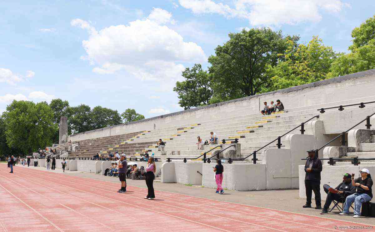 Petition seeks to save “irreparable” Van Cortlandt Park Stadium from demolition