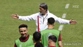 INTERVIEW - Der Schweizer Nationaltrainer Murat Yakin kurz vor der WM: «Wollen Sie fragen, ob ich die grauen Haare wegen der Spieler oder wegen der Journalisten bekommen habe?»