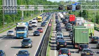 Verkoop nieuwe auto's stijgt licht, vooral elektrische modellen populair