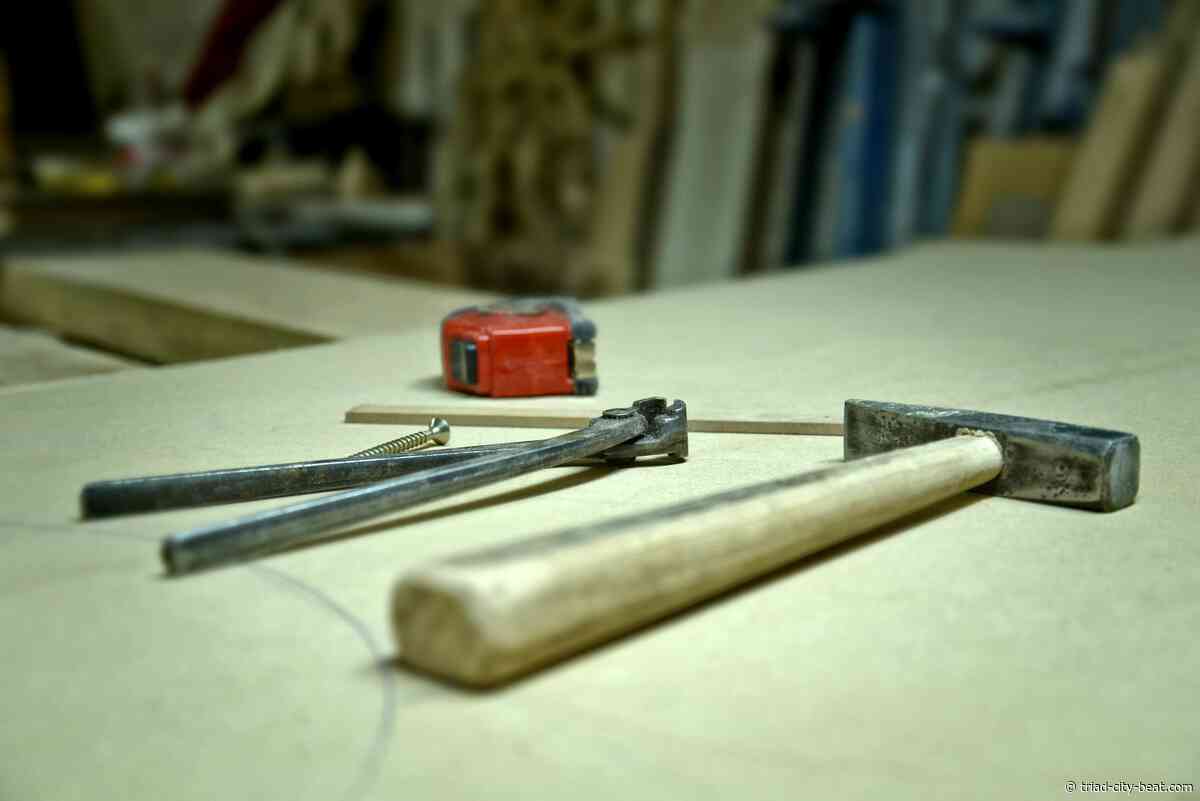 When and Why to Replace a Worn Tool Handle