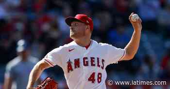 Reid Detmers strikes out 14, Angels score walk-off win on errant throw to sweep Rangers