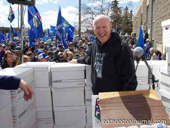 Wednesday's letters: Remind UCP MLAs of their federalist policy