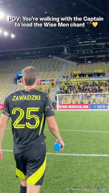 Can’t help falling in love with our fans 🖤💛