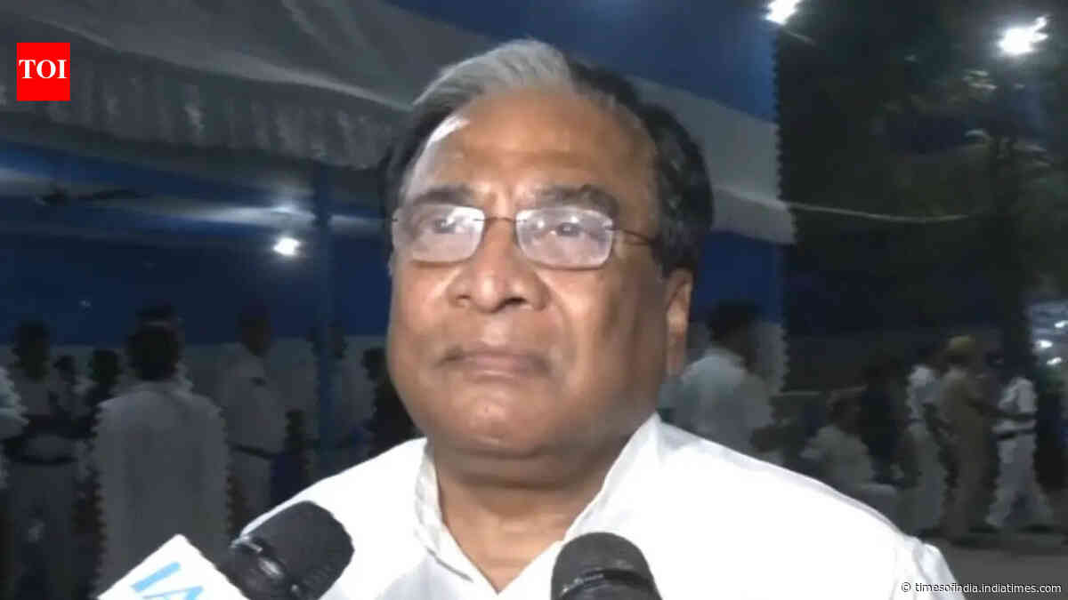 TMC leader Jay Prakash Majumdar arrested for 'illegally occupying' woman's house for years; crowd chants 'chor, chor' slogans