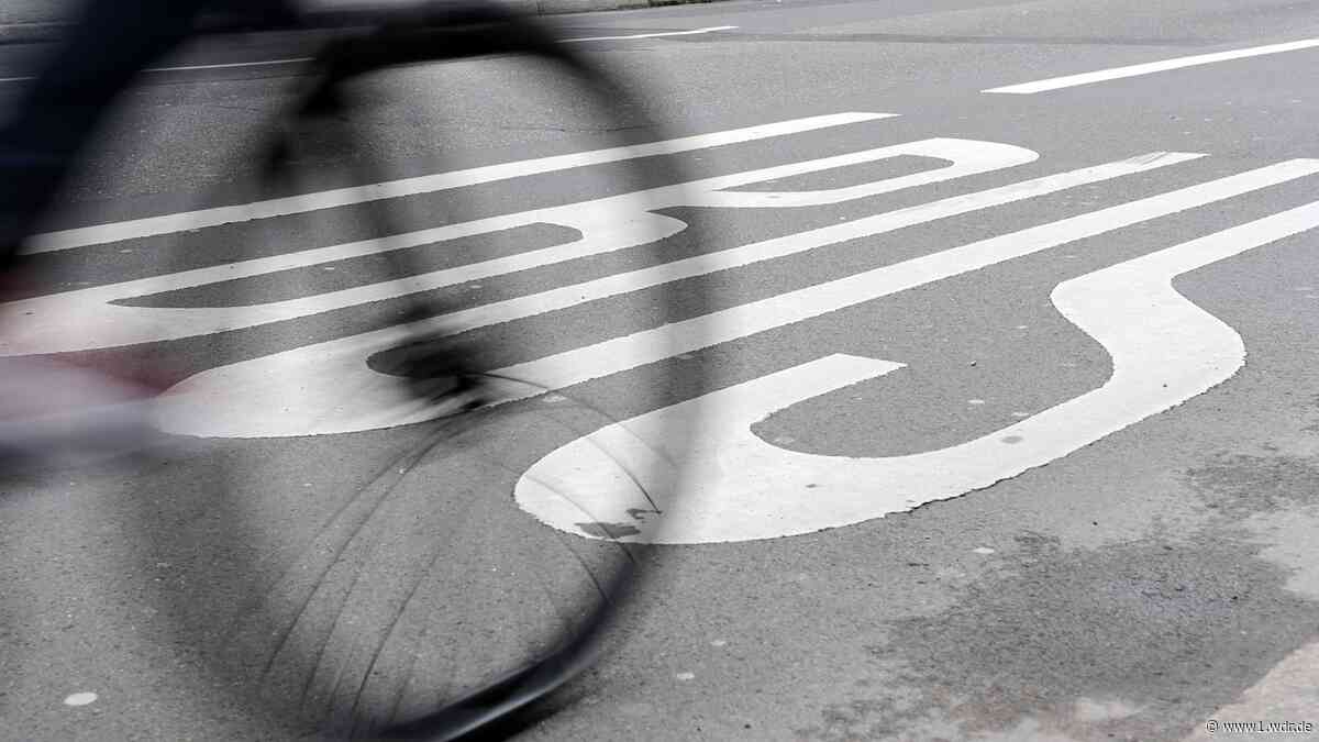 Zeugensuche nach Fahrradunfall in Bonner Innenstadt