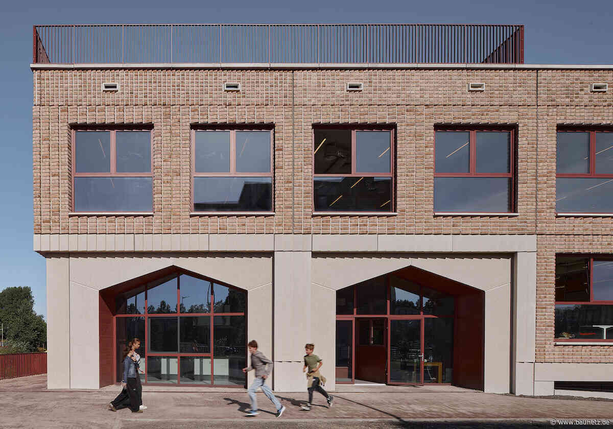 Robuste Flexibilität - Schule in Amsterdam von Ard Hoksbergen