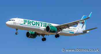 Hero Passenger Wrestle Man Trying to Open Plane Door Mid-Air At 30,000 Feet in Frontier Airlines Flight