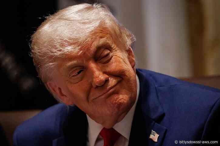 Petro pide a Colombia "votar en plena libertad" tras respaldo de Trump a De la Espriella