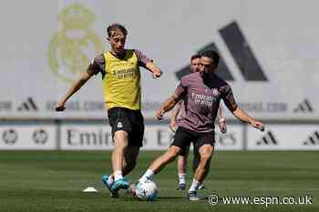 Spain boss defends 'perfect' World Cup squad