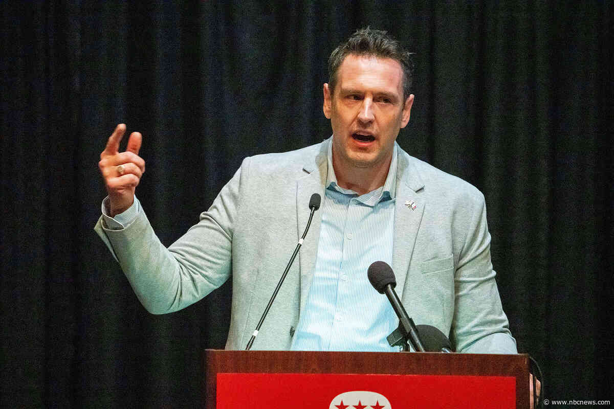 MAHA-backed Zach Lahn defeats Trump-backed Randy Feenstra in Iowa GOP primary for governor