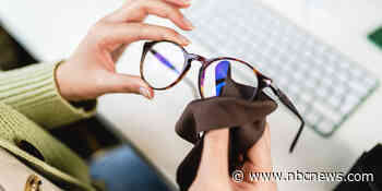 This is how you should actually be cleaning your glasses