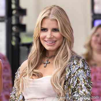 Jessica Simpson addresses alcohol issues as she debuts song