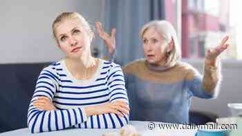 The number one sign you were raised by a narcissistic parent, according to top family therapist