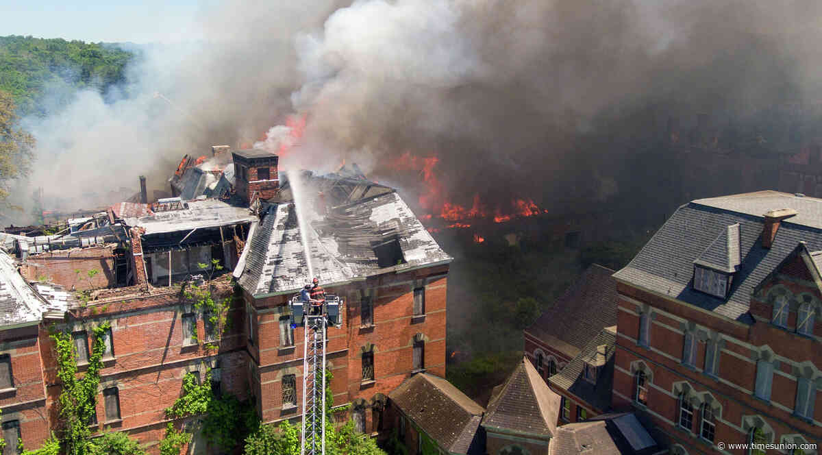 Massive fire breaks out at abandoned Hudson River Psychiatric Center