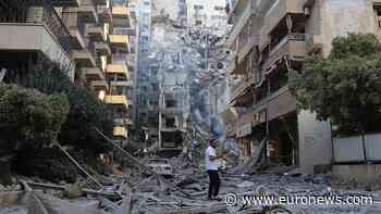 Lebanon: Tyre residents clear rubble after Israeli strikes