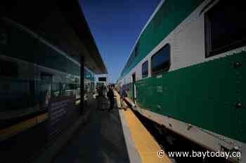 Missed signal led to near-collision of GO trains in Burlington, Ont.: TSB report
