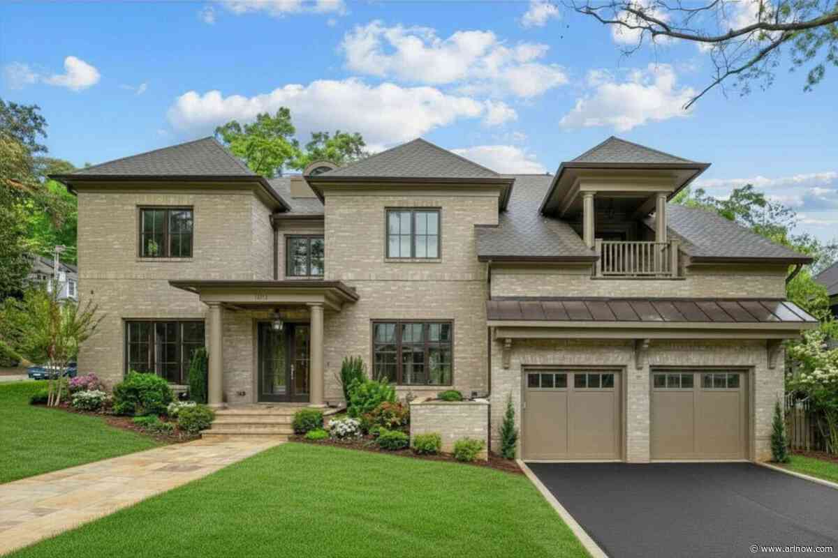 Listing of the Day: 3031 N Stuart Street