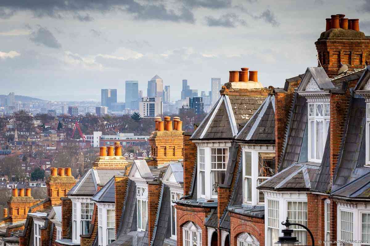 Almost half of private renters faced rule-breaking letting agents