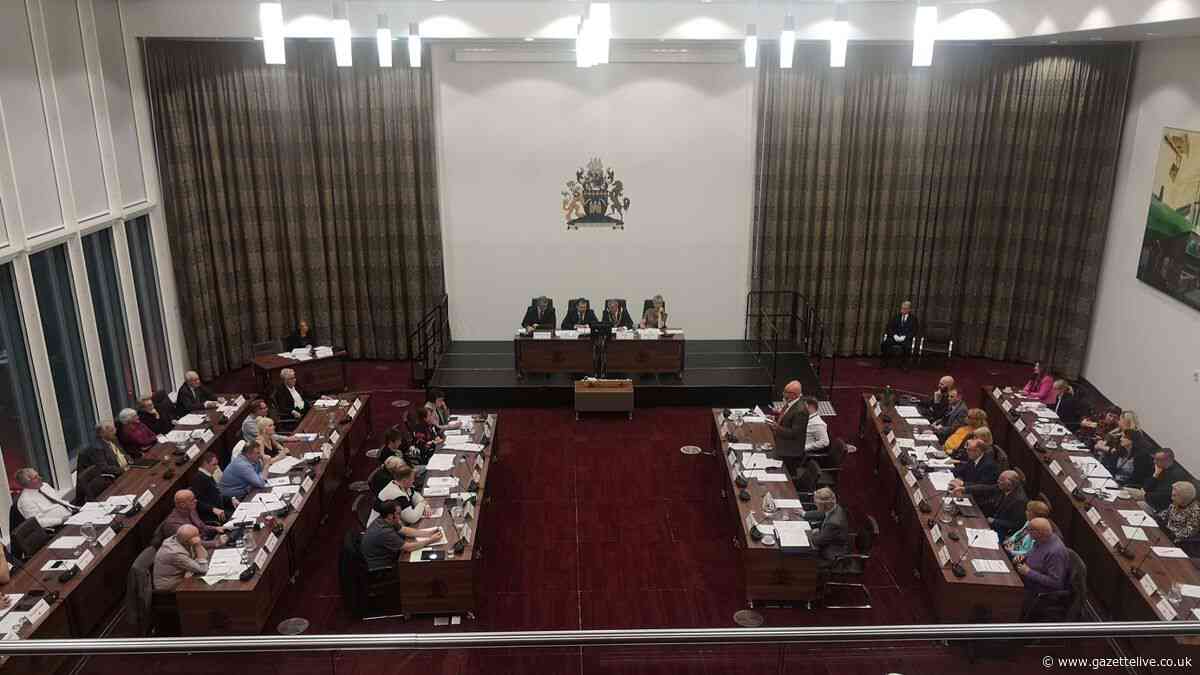 Council contract changes to 'avoid things going wrong' after criticism of overrun projects' extra costs