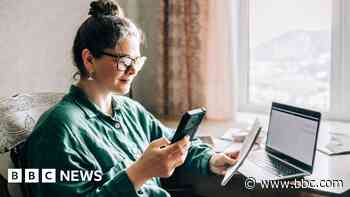 Three-quarters of workers not on track for 'moderate' pension income, report suggests