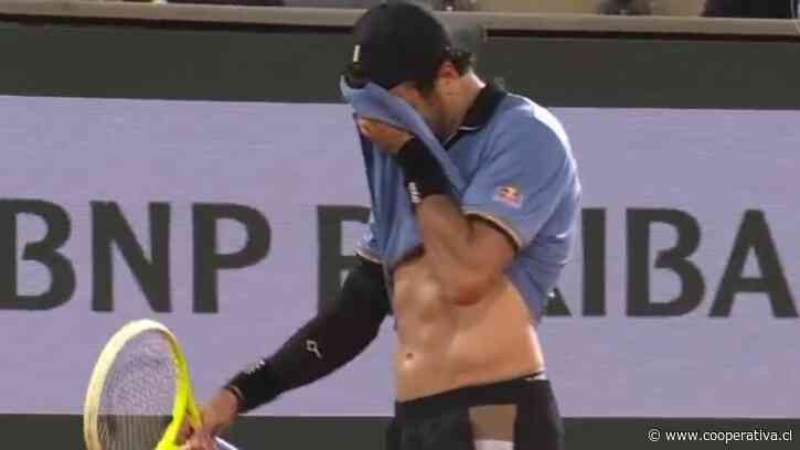 [VIDEO] Berrettini se retiró lesionado entre lágrimas y Arnaldi avanzó a semis en Roland Garros