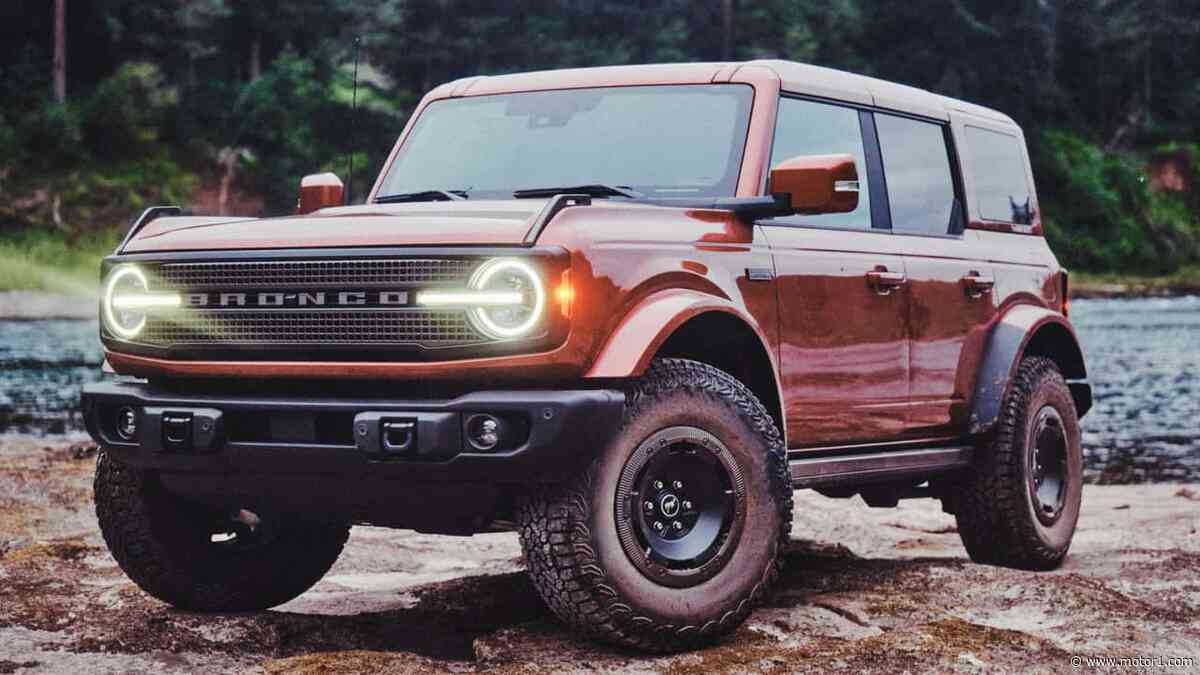 This New Bronco Pairs The Raptor Engine With The Sasquatch Package