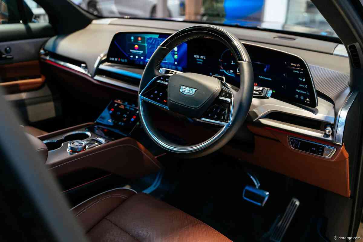 Cadillac Built A Car Stereo So Good That Mixing Engineers Now Use As A Reference