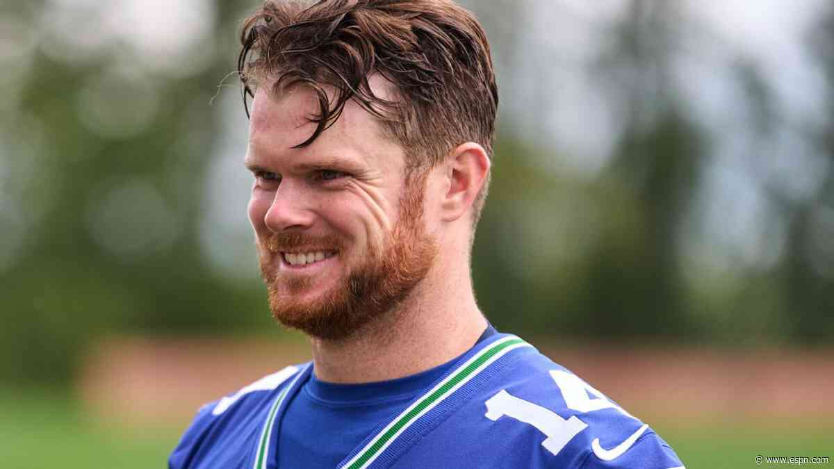 QB Darnold feels familiar with new OC's offense