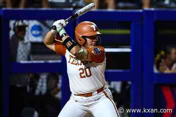 Stewart's titanic blast fuels huge 1st inning, Texas one win away from 2nd national title