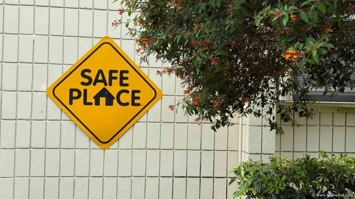 Post-hurricane mental health needs fuel Treasure Island homeless outreach efforts