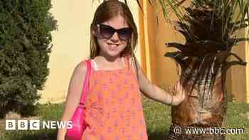 Struggle to clear girl's airway after rescue