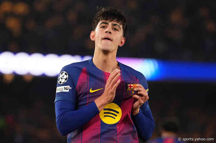 Barcelona midfielder rejects all offers and commits his future to the club – report