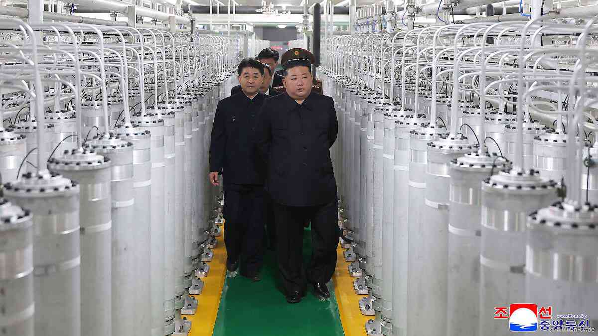 Vorräte seit 2021 verdoppelt?: Kim will militärische Atomkapazitäten "exponentiell" steigern