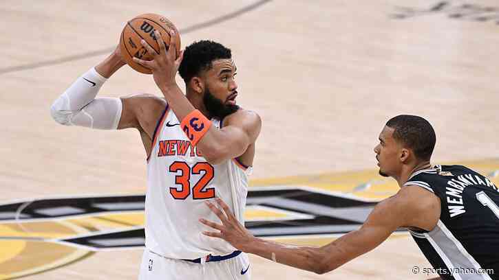 Knicks lead NBA Finals after late run beats Spurs
