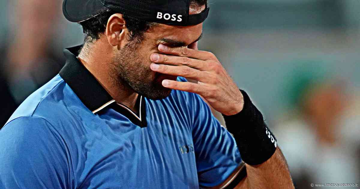 “Questa volta è l’anca. Il dolore è forte e non so quanto starò fermo. Sono stanco di ritirarmi”: Berrettini spiega il suo infortunio