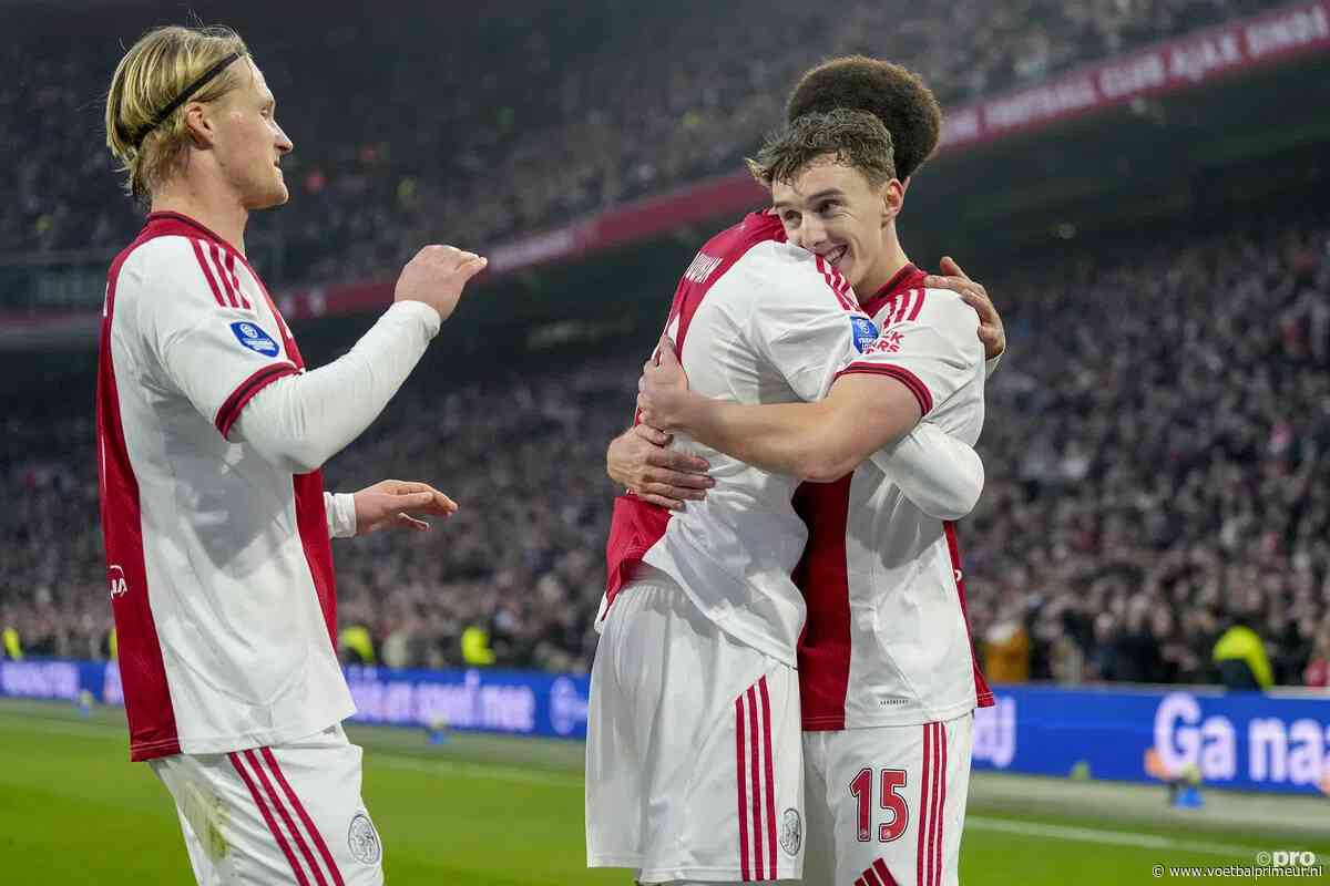 De Boer looft ontwikkeling bij Ajax: 'Heeft in alle opzichten grote stap gezet'