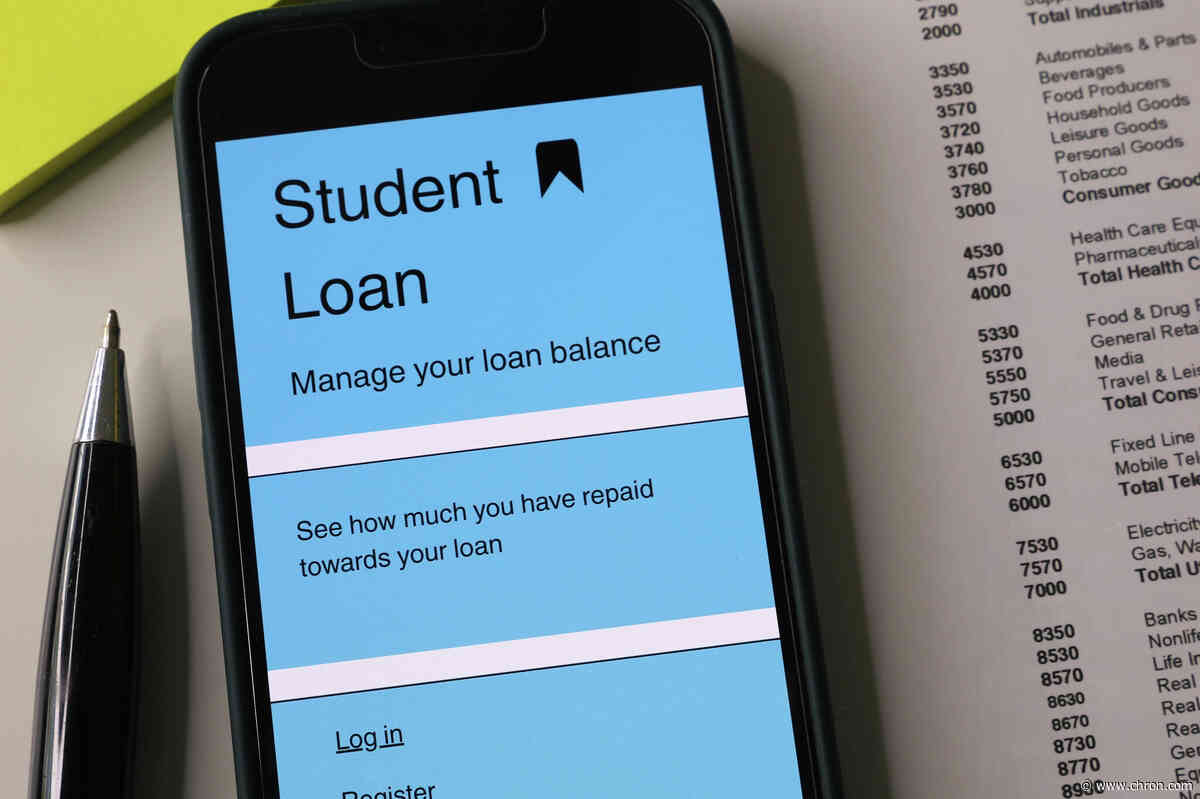 High-stakes lawsuit against student loan giant paused as settlement looms