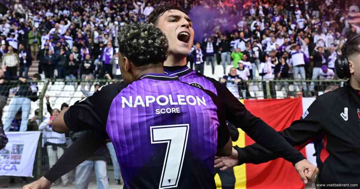 📸 Anderlecht stelt met trots zijn nieuwe thuisshirt voor