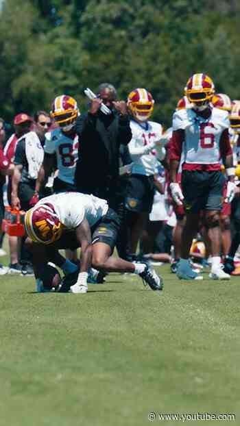 snagged it 😮‍💨 #nfl #football #commanders #shorts #raisehail