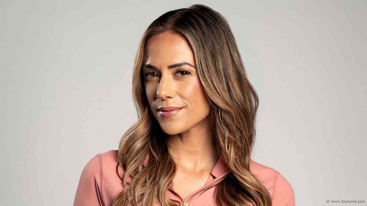 Jana Kramer says holding on to toxic relationships 'drains you' until you ‘start losing yourself' completely