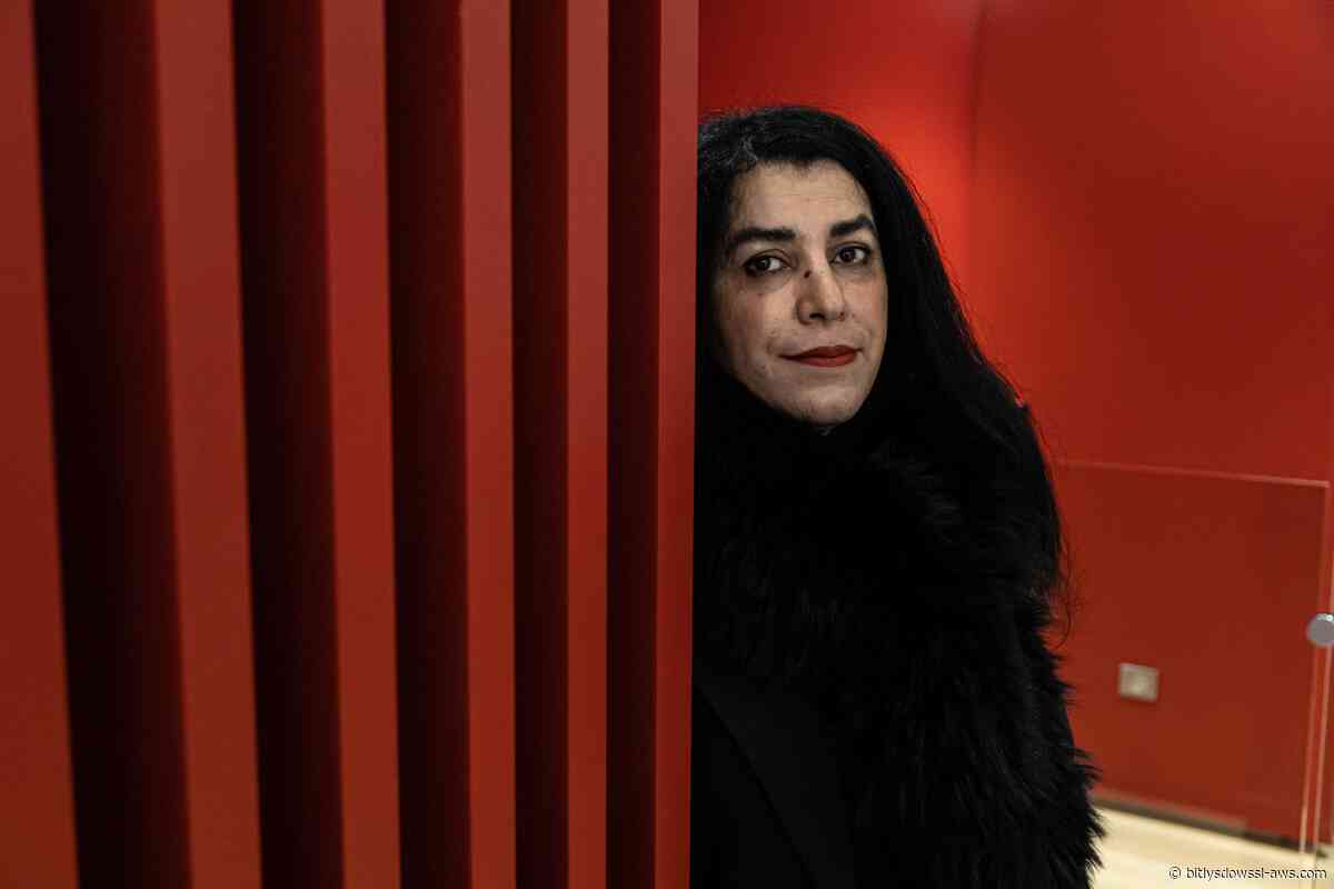 Murió "de tristeza" Marjane Satrapi, autora de Persepolis