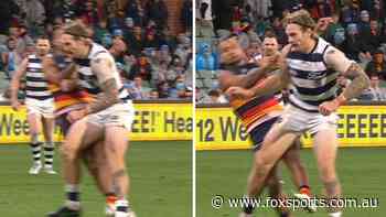 Wet weather impacts crunch clash as star Cat sweats on big bump — LIVE