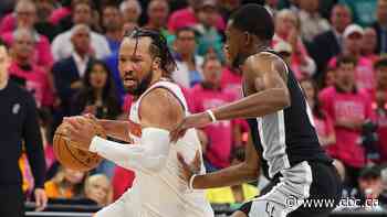 Jalen Brunson's late-game heroics help Knicks top Spurs in Game 1 of NBA Finals