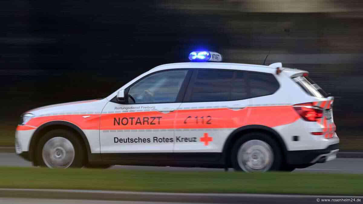 Schwerer Unfall in Oberbayern: Frau (†61) stirbt nach Frontalzusammenstoß