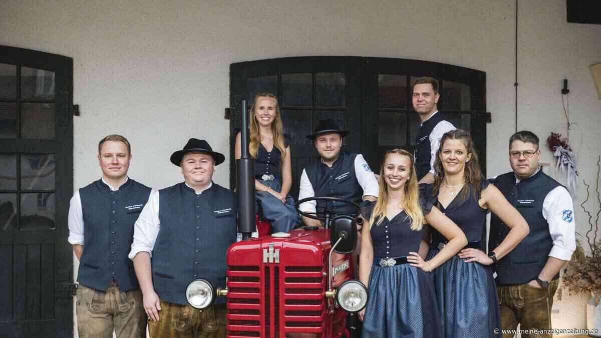 Burschen- und Madlverein feiert Jubiläum mit Fahnenweihe und Festumzug