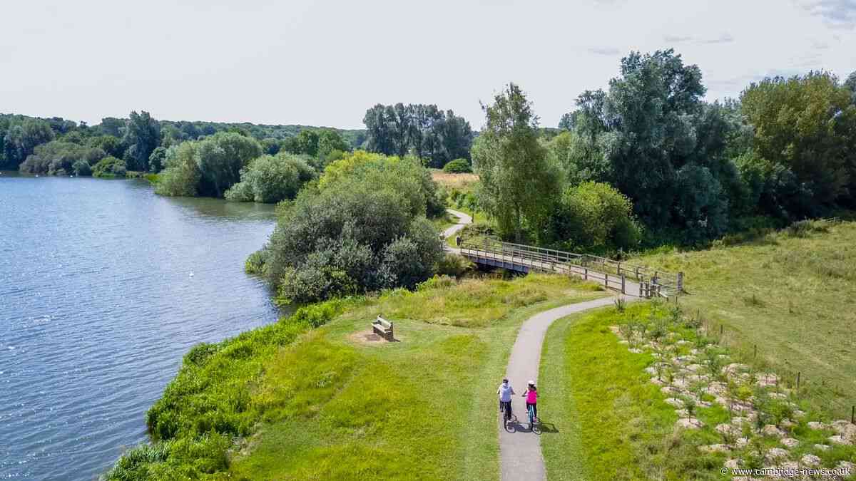 Visitors at popular Cambridgeshire park warned about parking payment messages